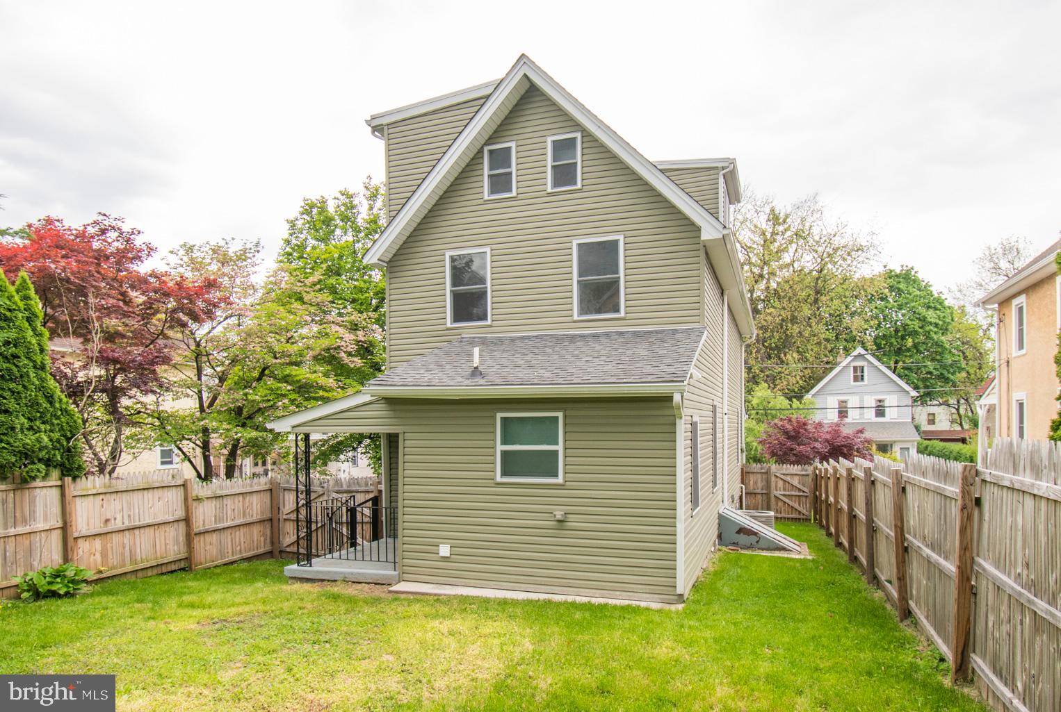 217 Simpson Road Ardmore, PA 19003 - Photo 4 of 36