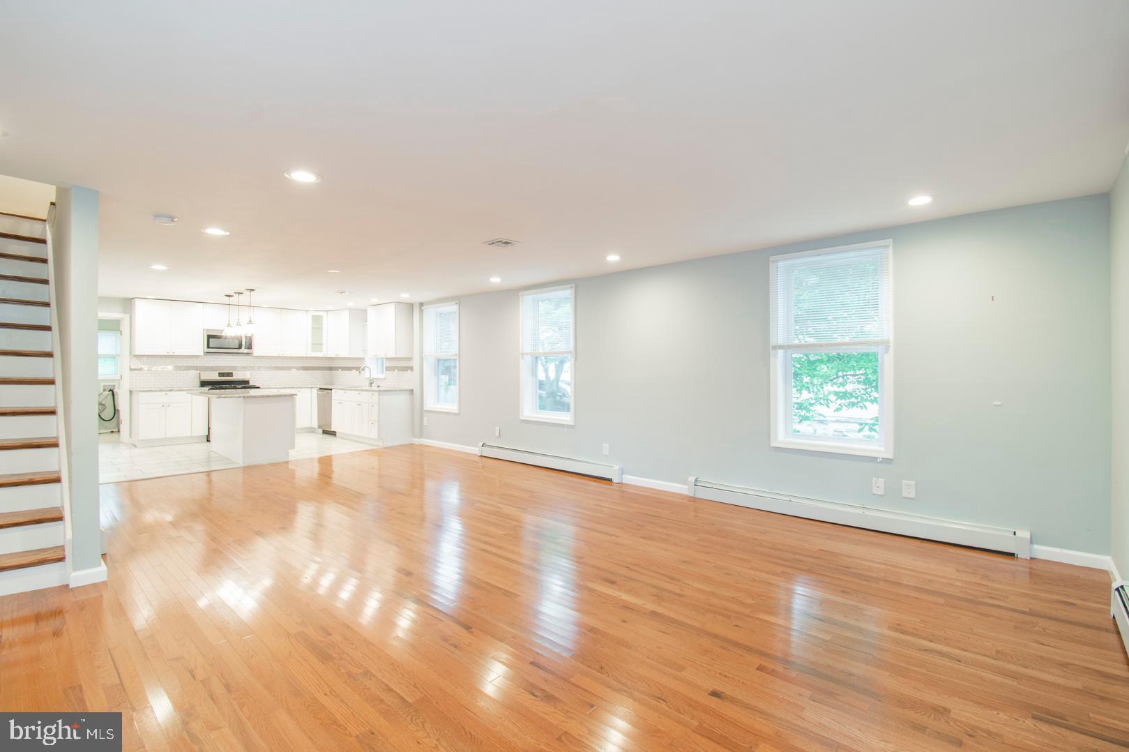 217 Simpson Road Ardmore, PA 19003 - Photo 6 of 36