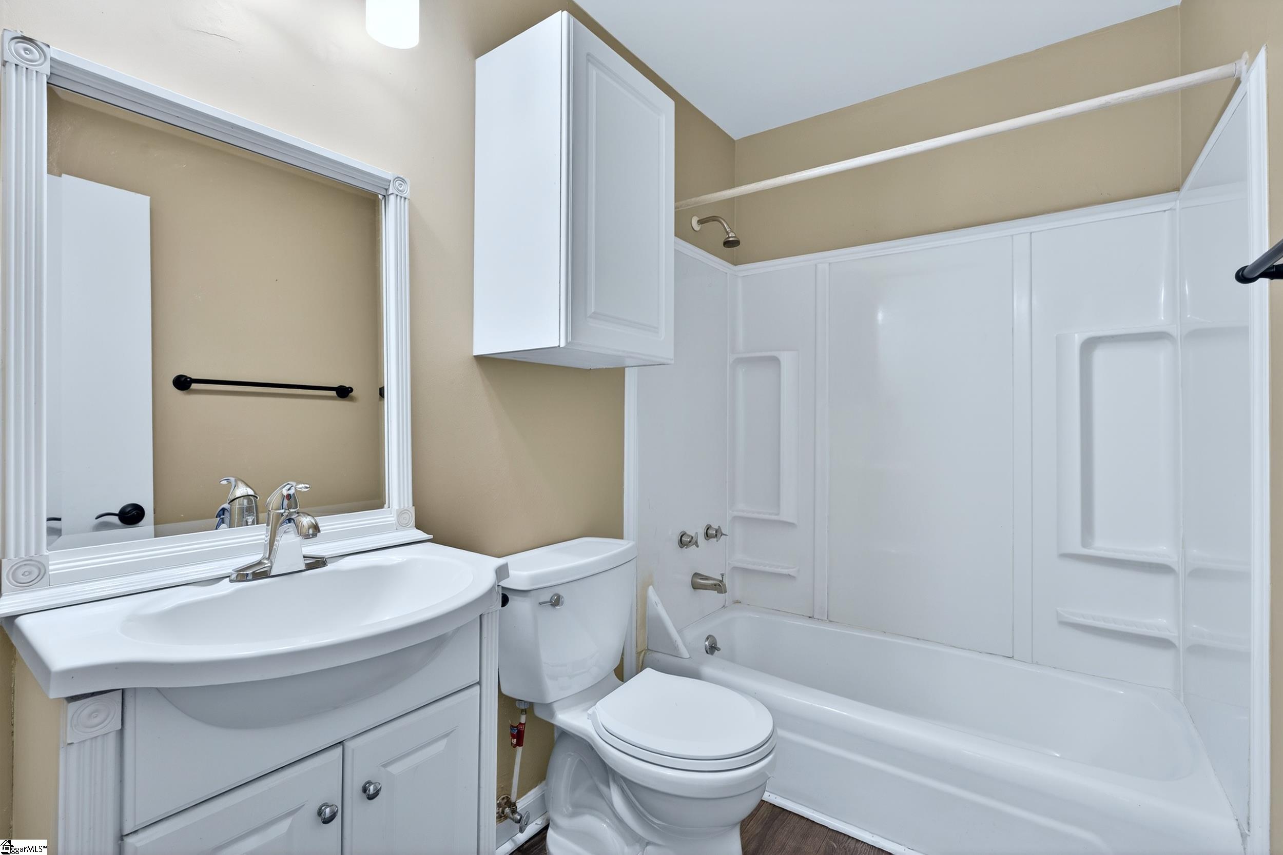 1436 Dover Road, Unit D Spartanburg, SC 29301 - Photo 13 of 32 Gallery Image 13