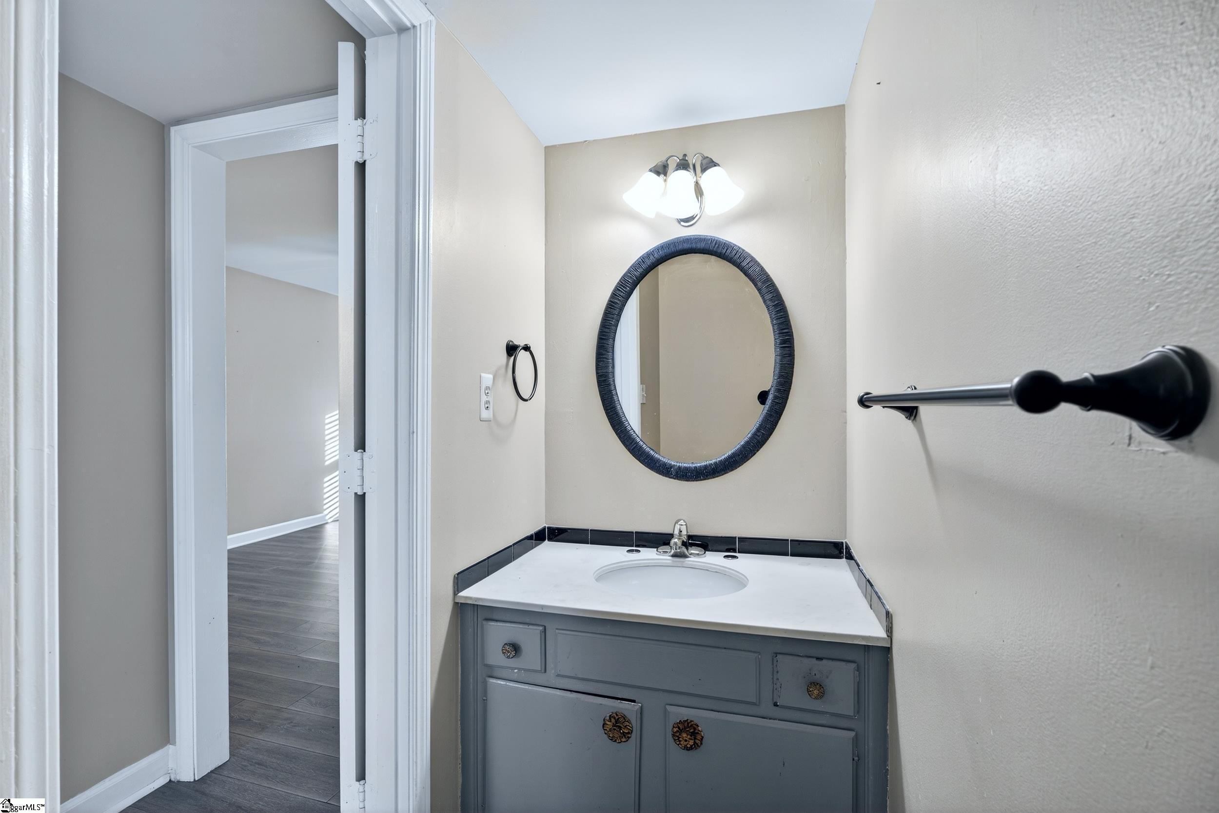 1436 Dover Road, Unit D Spartanburg, SC 29301 - Photo 6 of 32 Gallery Image 6