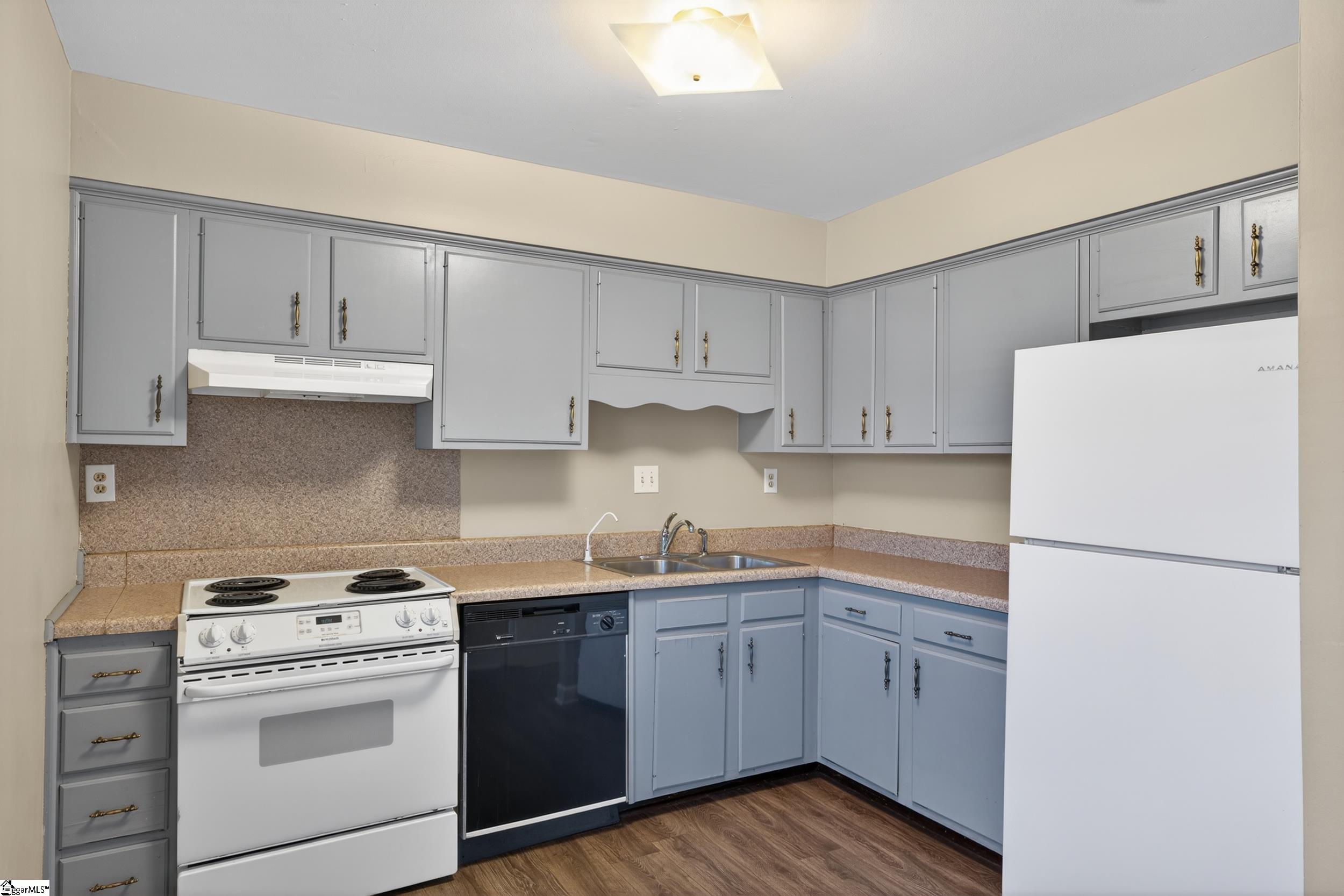 1436 Dover Road, Unit D Spartanburg, SC 29301 - Photo 9 of 32