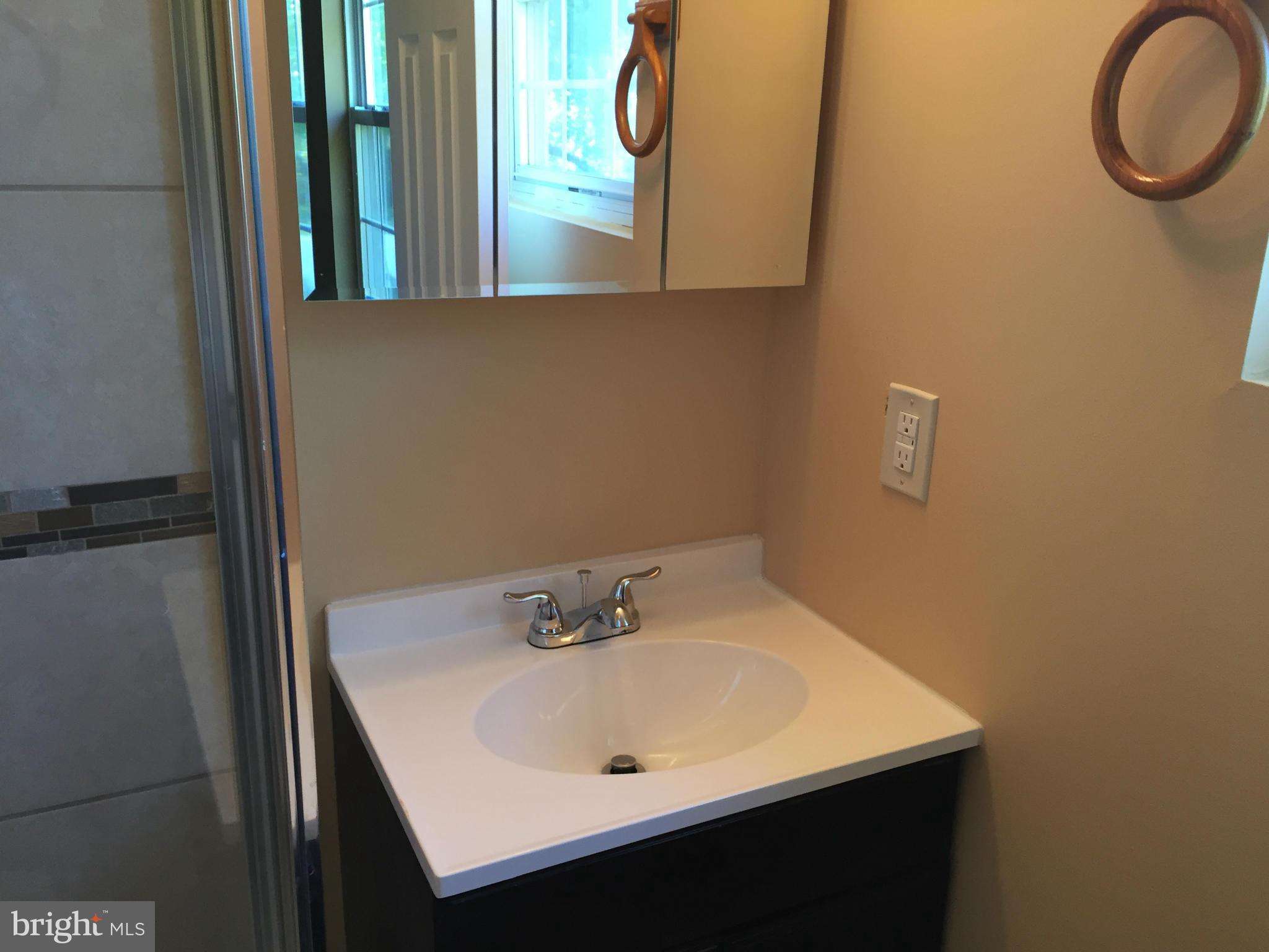 3943 Eitemiller Road Baltimore, MD 21244 - Photo 21 of 30 Bath