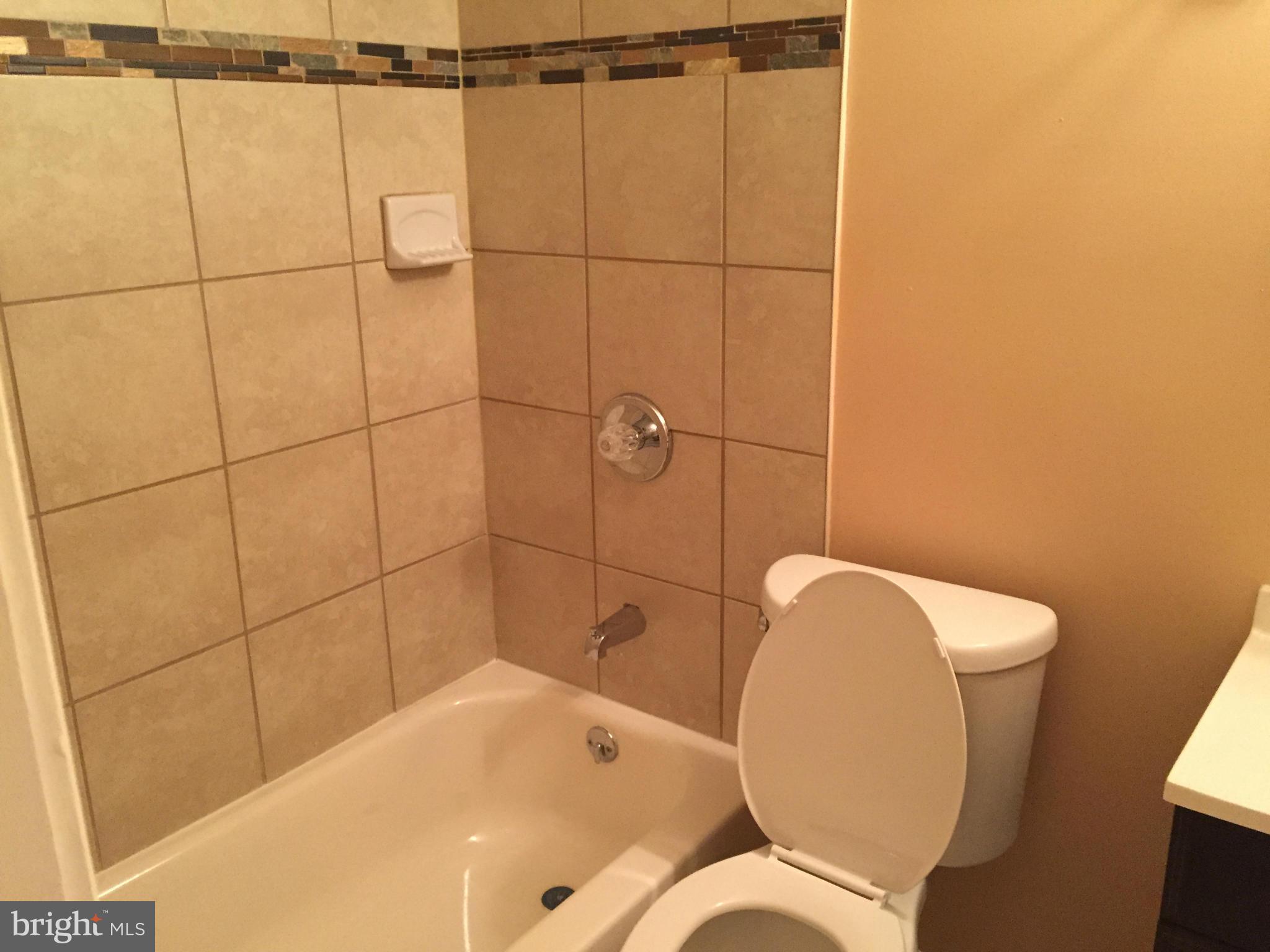 3943 Eitemiller Road Baltimore, MD 21244 - Photo 25 of 30 Bath