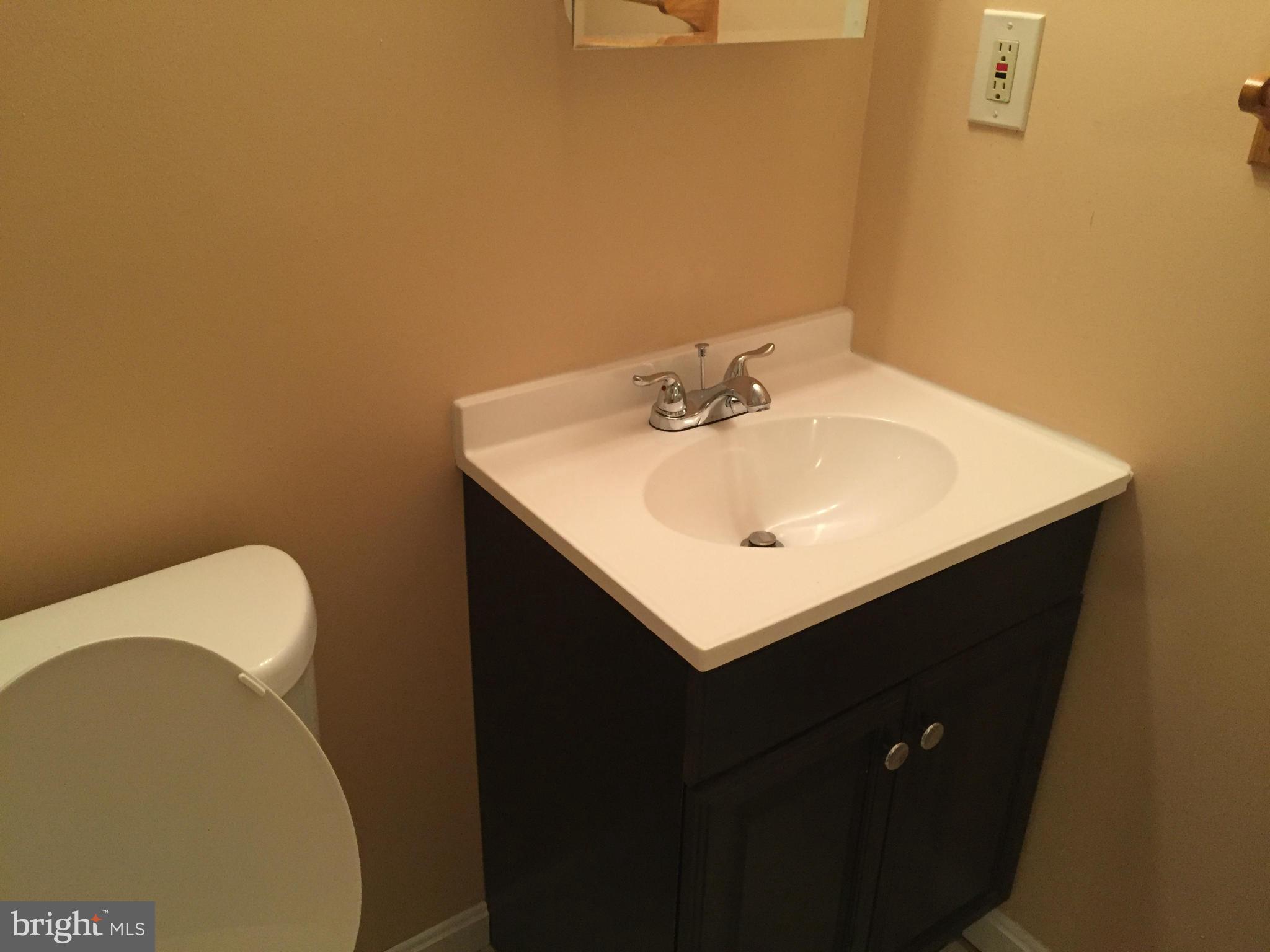 3943 Eitemiller Road Baltimore, MD 21244 - Photo 26 of 30 Bath