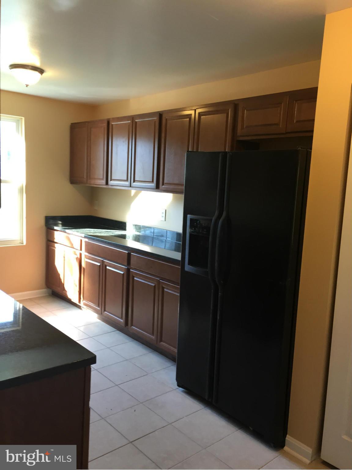 3943 Eitemiller Road Baltimore, MD 21244 - Photo 6 of 30 Kitchen