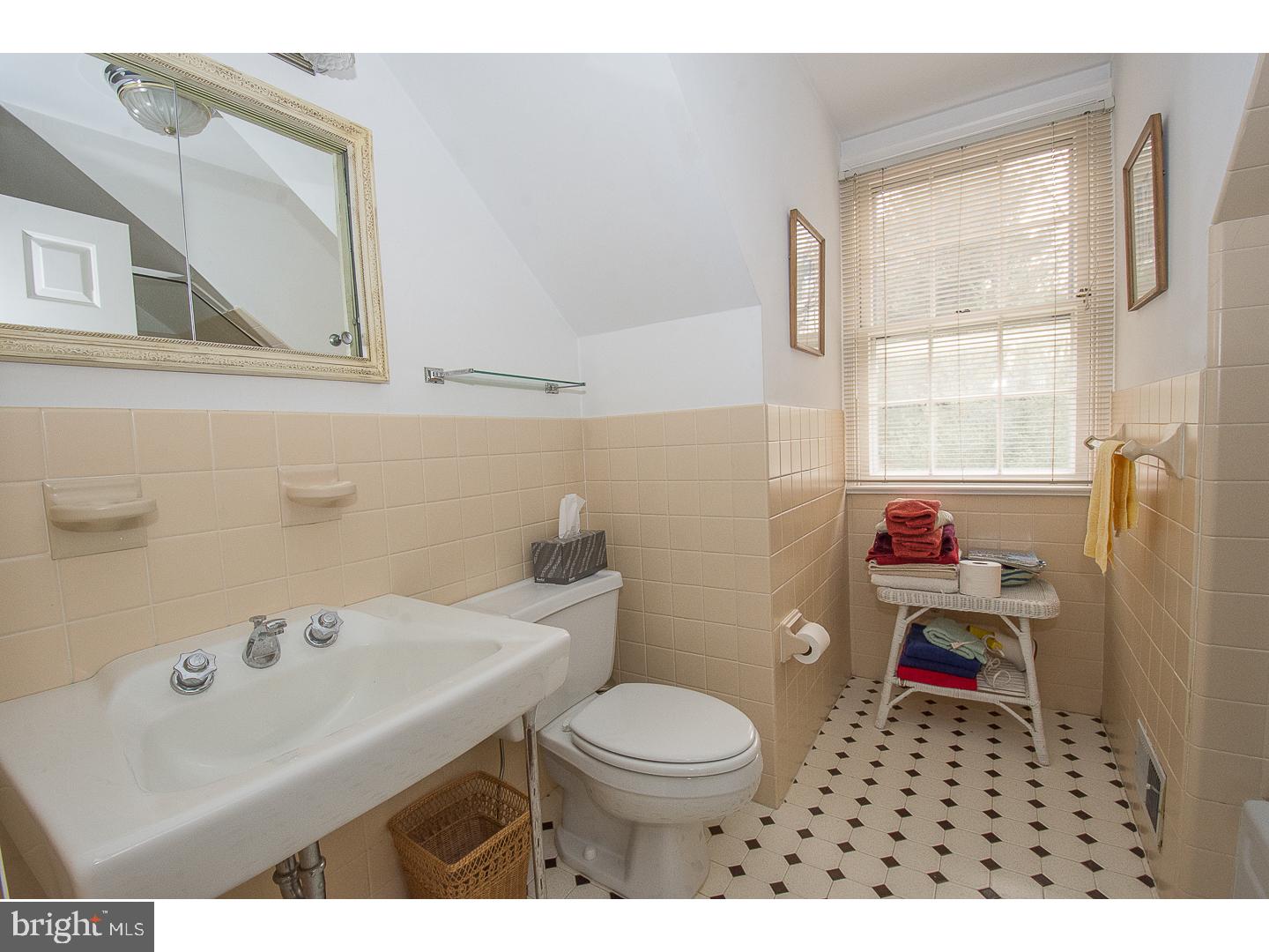 128 Jaffrey Road Malvern, PA 19355 - Photo 18 of 24 Bathroom