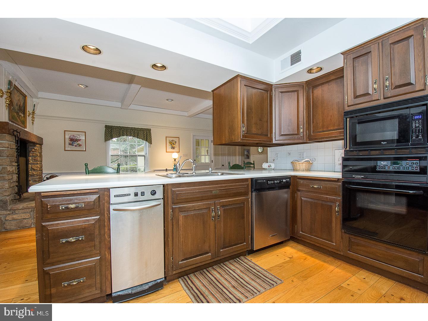 128 Jaffrey Road Malvern, PA 19355 - Photo 9 of 24 Kitchen