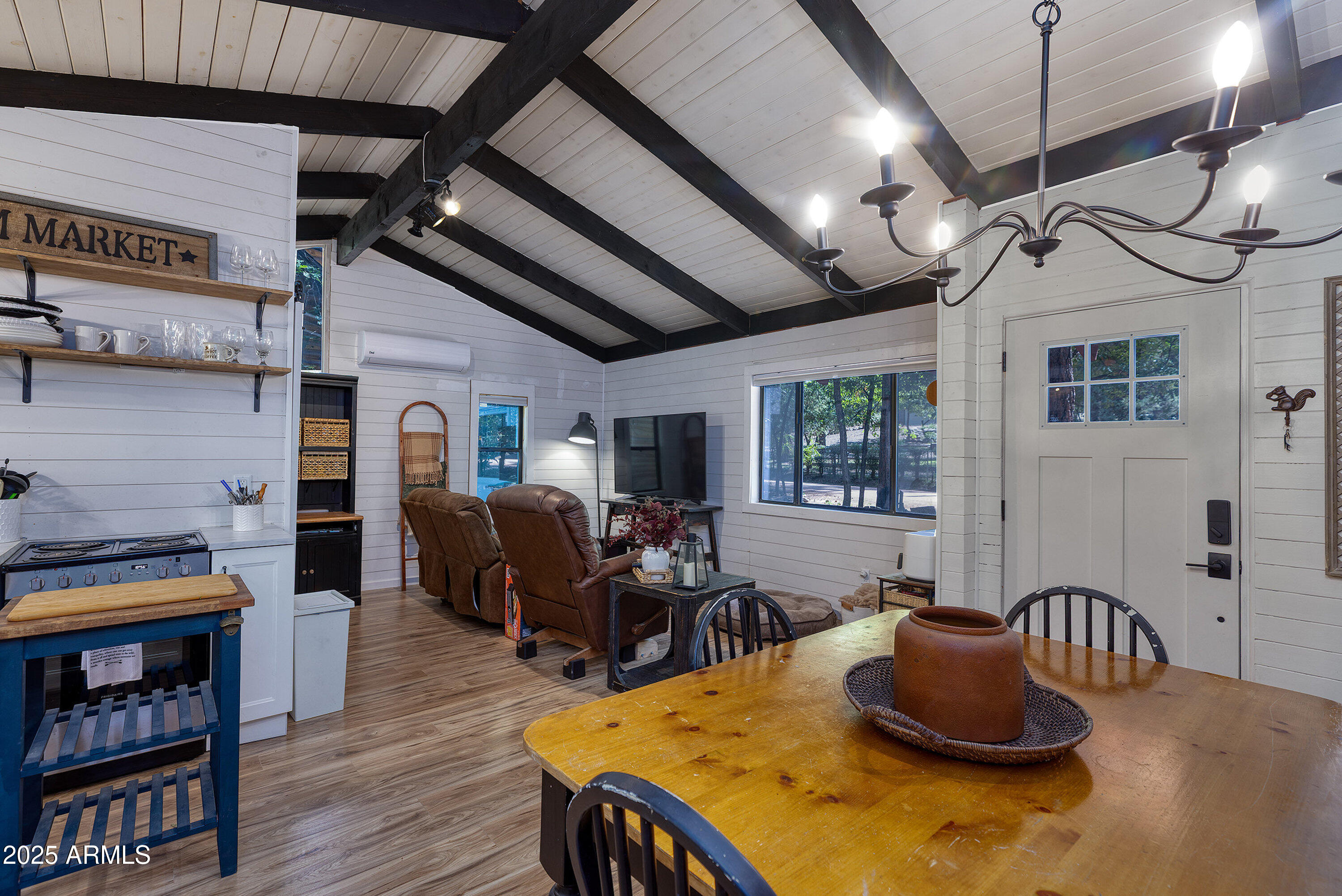 286 West Columbine Road Payson, AZ 85541 - Photo 6 of 17 a living room with furniture and a wooden floor