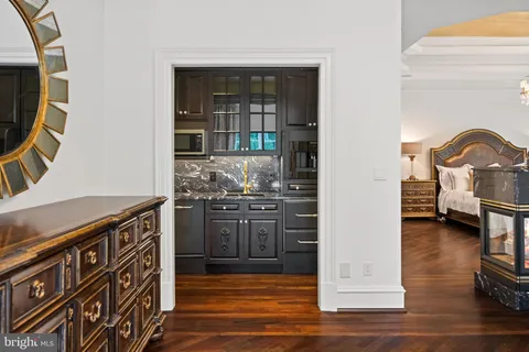 $11,250,000 | 9112-9120 Mine Run Drive, Great Falls, VA 22066