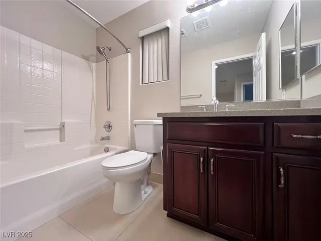 $2,250 | 11004 Napa Ridge Drive, Las Vegas, NV 89144