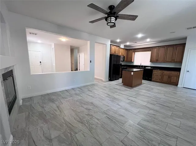 $2,250 | 11004 Napa Ridge Drive, Las Vegas, NV 89144