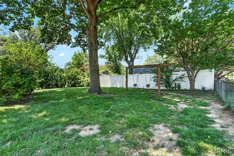 $259,900 | 1011 Hawthorn Avenue, St. Charles, MO 63301