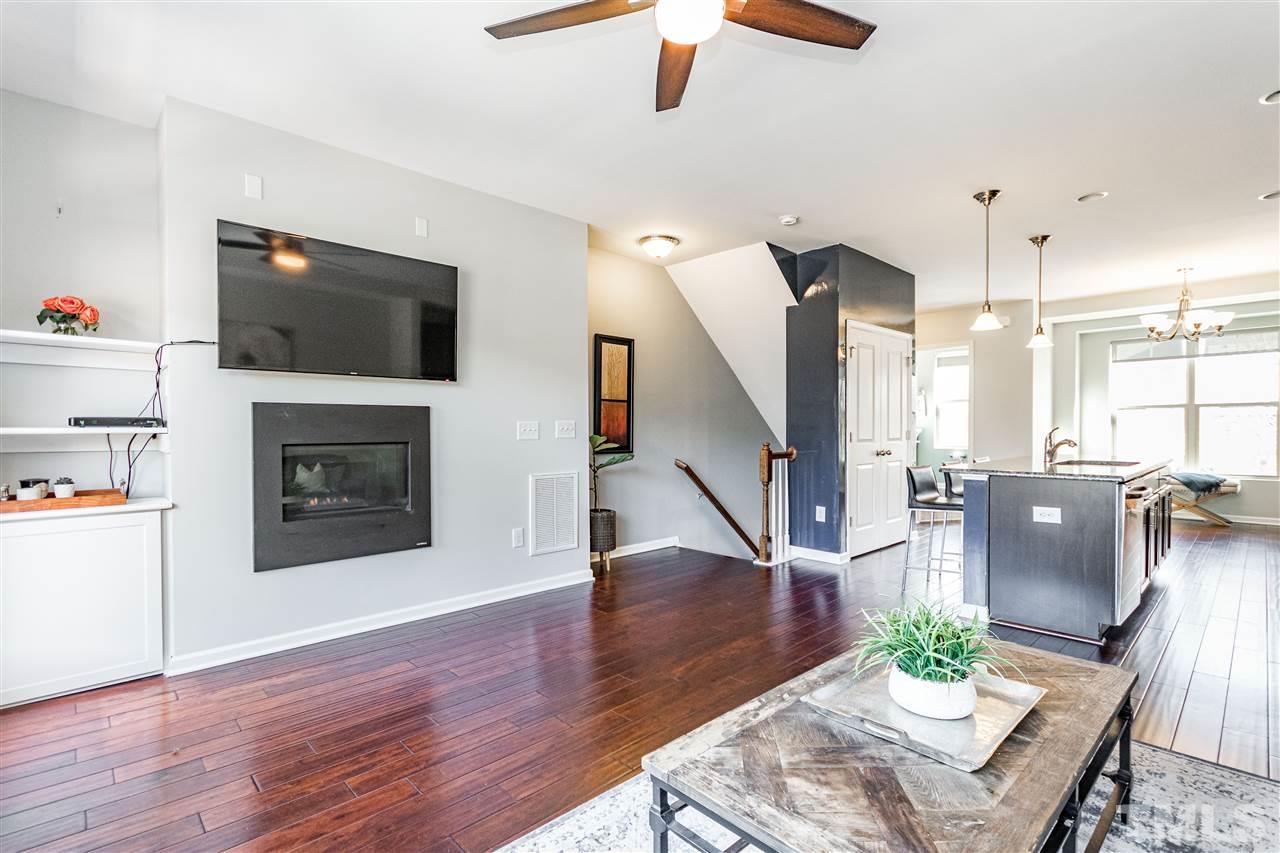 1521 Crafton Way Raleigh, NC 27607 - Photo 8 of 28
