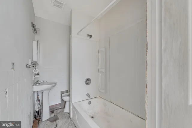 $149,900 | 1326 Princess Avenue, Camden, NJ 08103