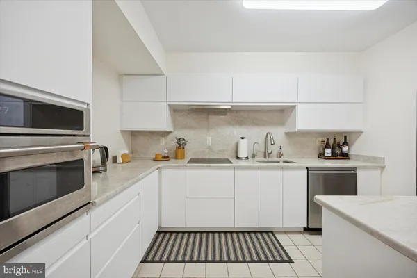 $455,000 | 1704 North Park Drive, Unit A409, Wilmington, DE 19806