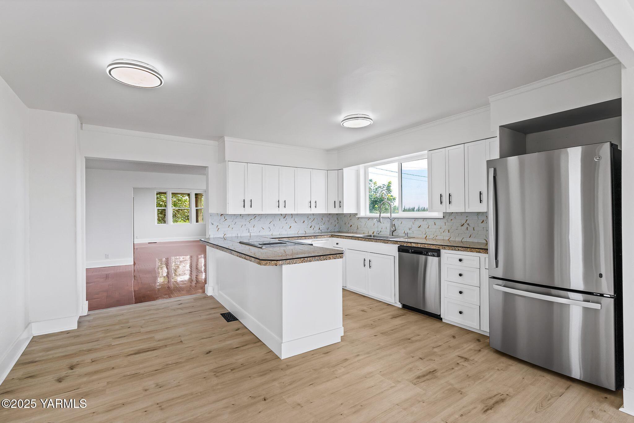 650 White Road Zillah, WA 98953 - Photo 15 of 39 Kitchen