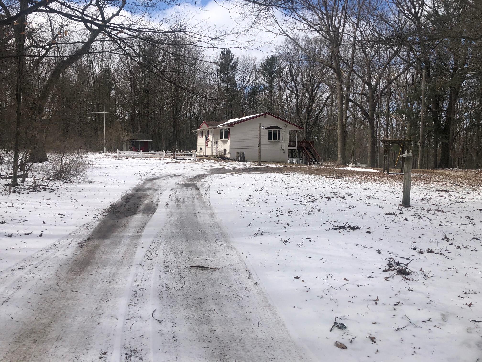 2492 Siuda Road Manistee, MI 49660 - Photo 54 of 62 IMG_9147