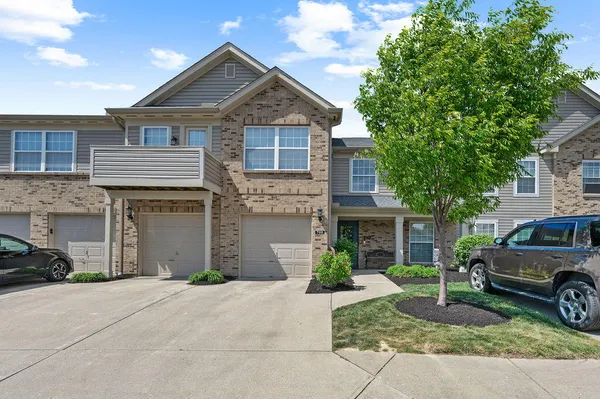 $215,000 | 700 Monterey Lane, Unit 300, Cold Spring, KY 41076