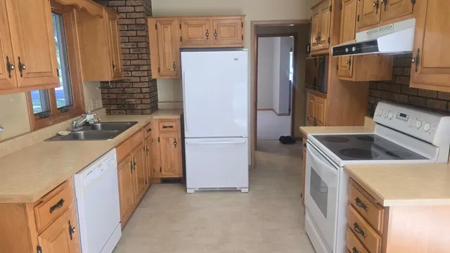 $164,900 | 180 3rd Avenue Northeast, Trimont, MN 56176