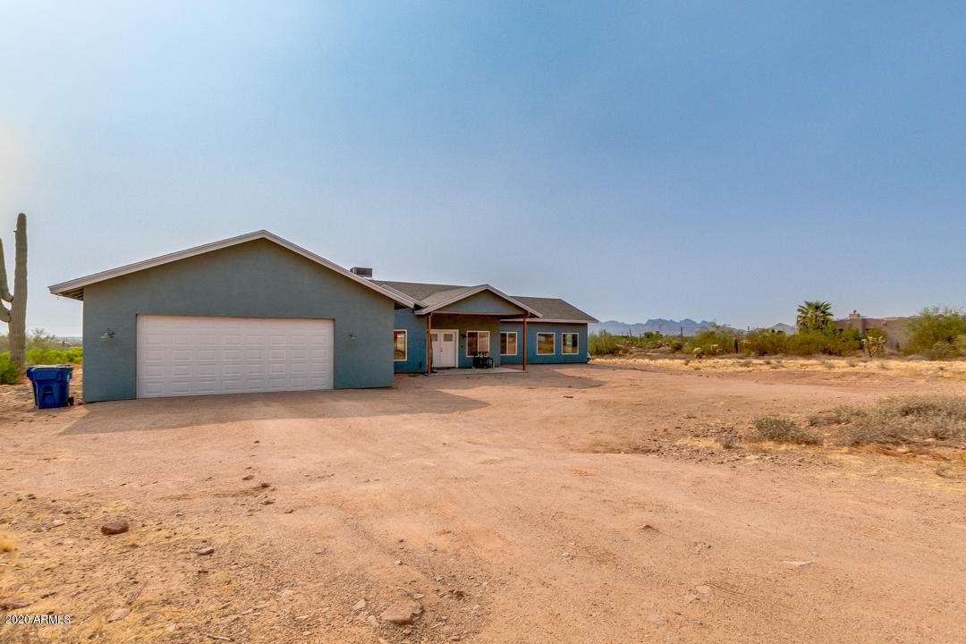 556 North Sunset Road Apache Junction, AZ 85119 - Photo 1 of 29 03-Sunset