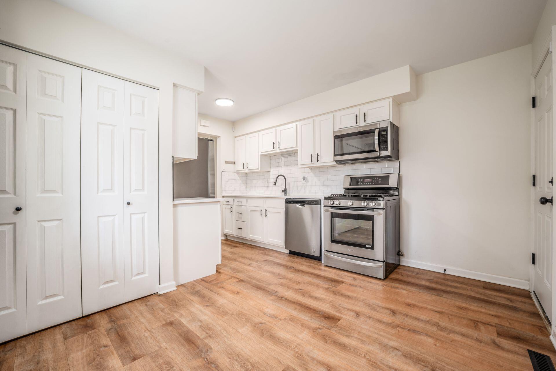 3464 Brazzaville Road Westerville, OH 43081 - Photo 17 of 46 Kitchen-5 from dining space