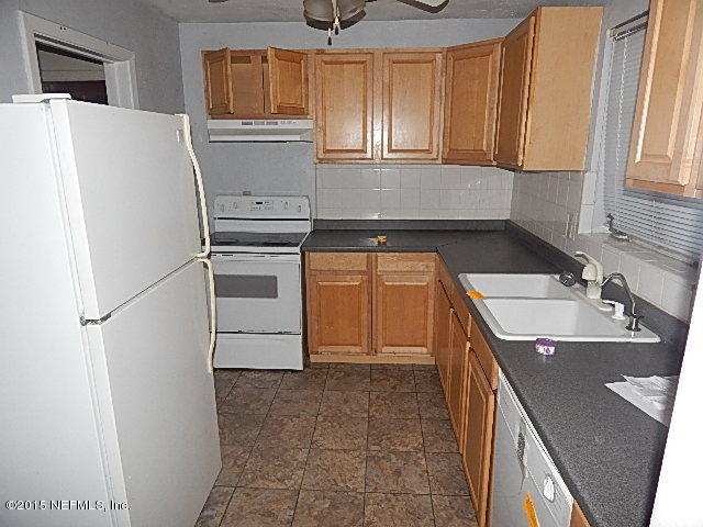 5736 Dickson Road Jacksonville, FL 32211 - Photo 4 of 11 DSCN6951