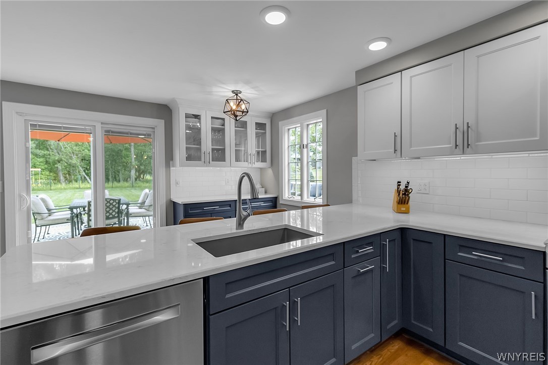 4635 Schurr Road Clarence, NY 14031 - Photo 14 of 49
