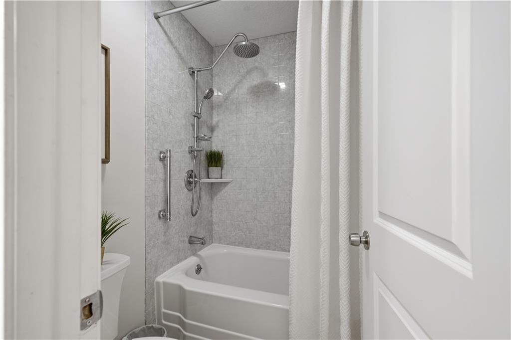 1015 Wingate Way Atlanta, GA 30350 - Photo 5 of 35