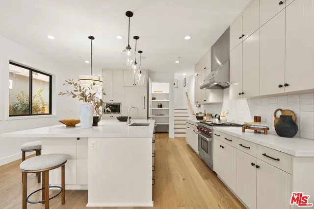 $2,595,000 | 1867 Benecia Avenue, Los Angeles, CA 90025