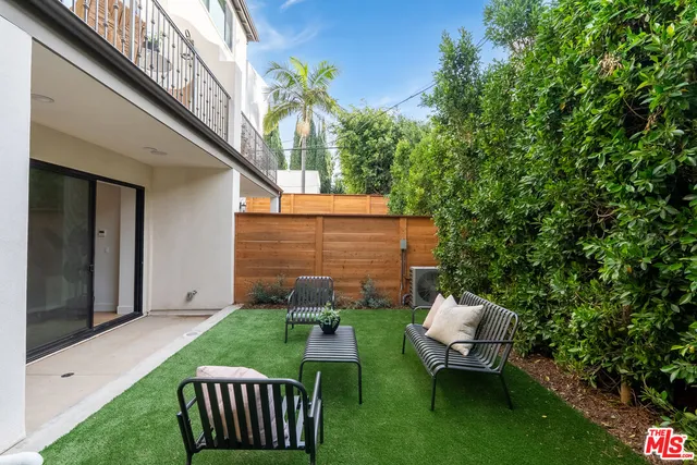 $2,595,000 | 1867 Benecia Avenue, Los Angeles, CA 90025