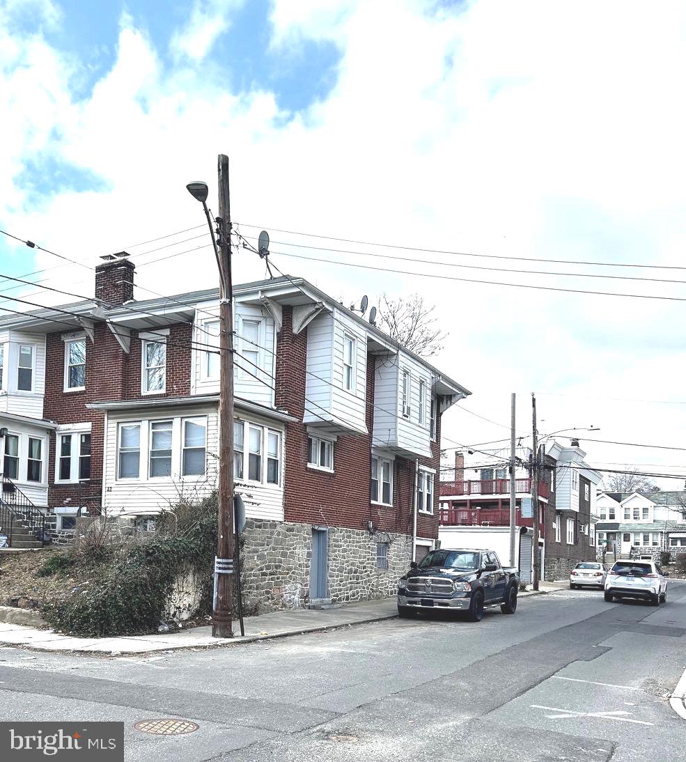 40 Sunshine Road Upper Darby, PA 19082 - Photo 1 of 17
