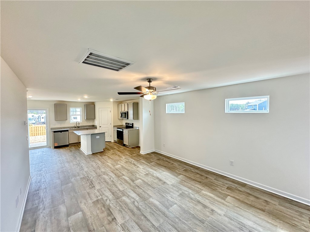 519 Seaborn Circle Pendleton, SC 29670 - Photo 5 of 29 *Picture is from similar Palomino plan*
