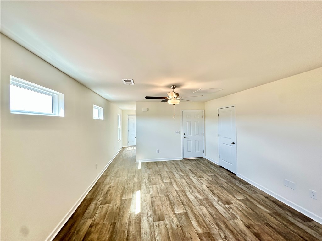 519 Seaborn Circle Pendleton, SC 29670 - Photo 8 of 29 *Picture is from similar Palomino plan*