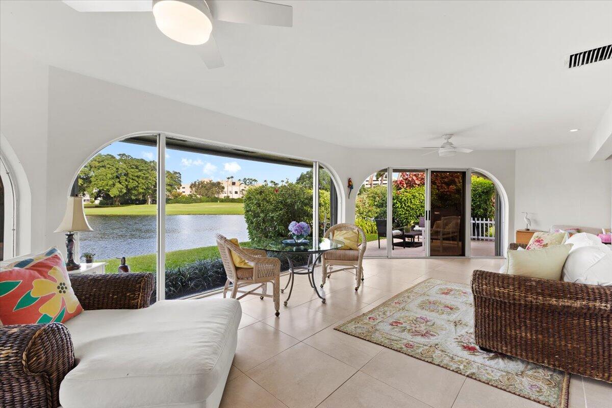 233 Rio Vista Circle, Unit 233 Atlantis, FL 33462 - Photo 17 of 46 17-424A9322