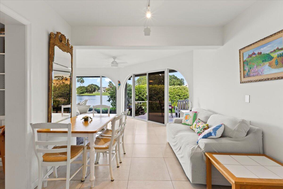 233 Rio Vista Circle, Unit 233 Atlantis, FL 33462 - Photo 20 of 46 21-424A9423