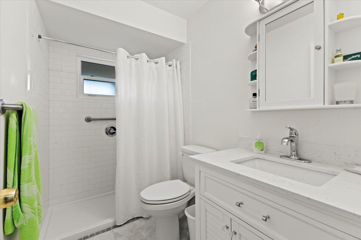 233 Rio Vista Circle, Unit 233 Atlantis, FL 33462 - Photo 28 of 46 29-424A9272