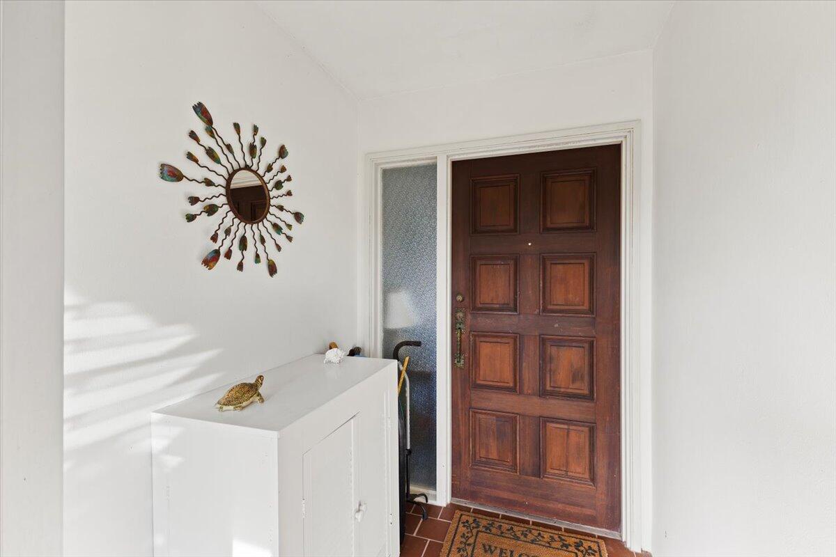 233 Rio Vista Circle, Unit 233 Atlantis, FL 33462 - Photo 3 of 46 04-424A9267