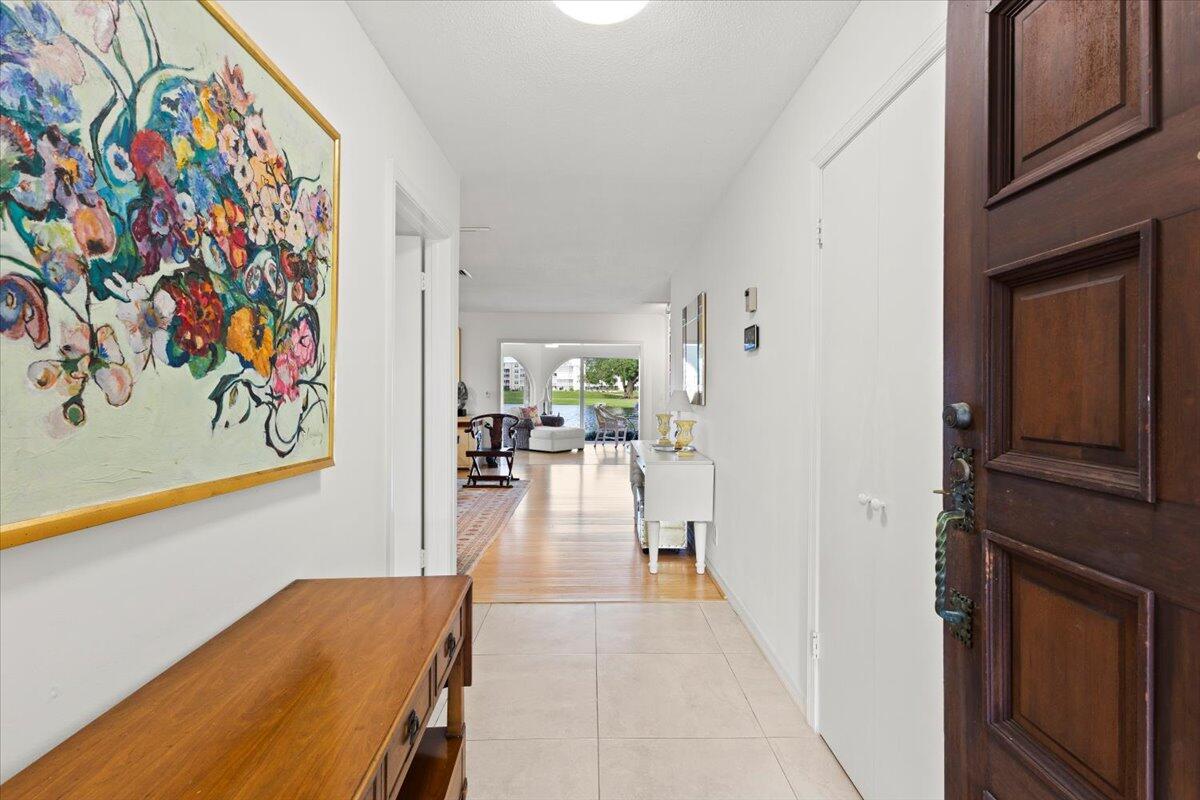 233 Rio Vista Circle, Unit 233 Atlantis, FL 33462 - Photo 4 of 46 05-424A9342