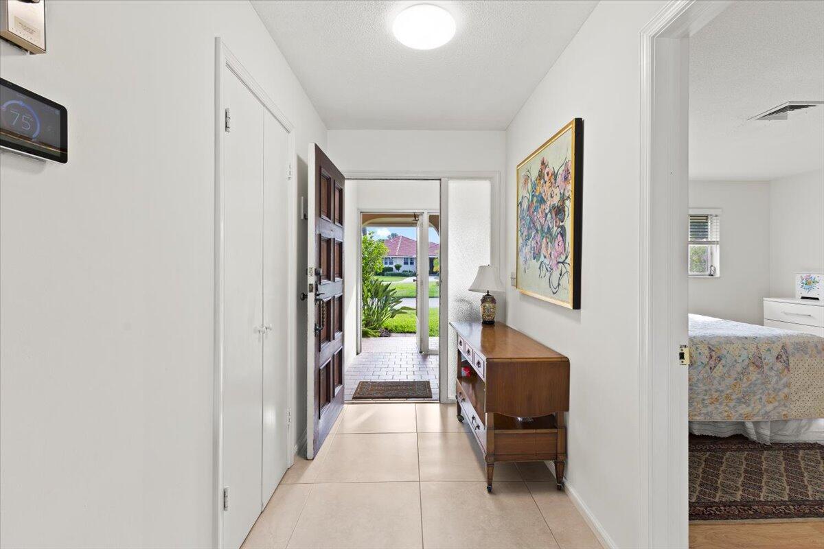 233 Rio Vista Circle, Unit 233 Atlantis, FL 33462 - Photo 5 of 46 06-424A9347