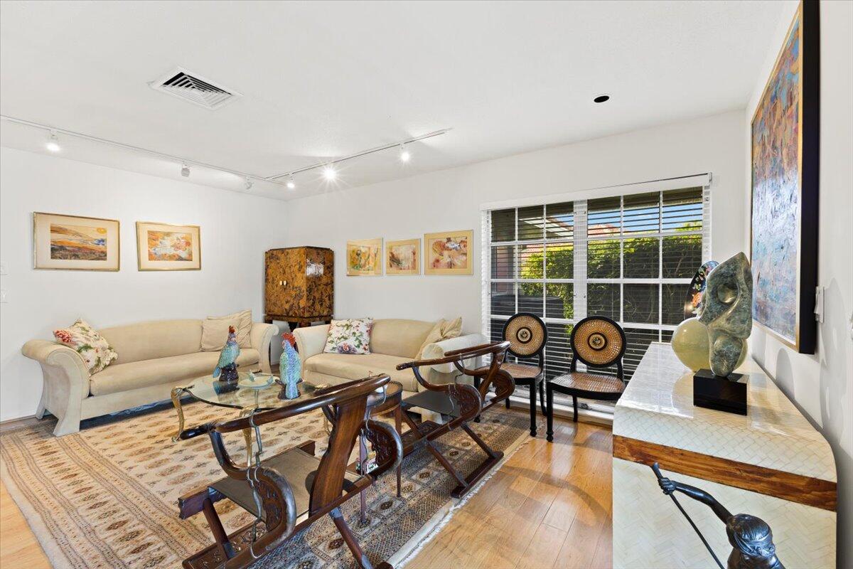 233 Rio Vista Circle, Unit 233 Atlantis, FL 33462 - Photo 8 of 46 09-424A9297