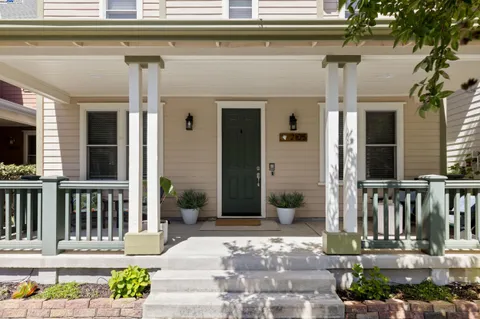 $930,888 | 2105 Drake Lane, Hercules, CA 94547