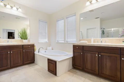 $930,888 | 2105 Drake Lane, Hercules, CA 94547