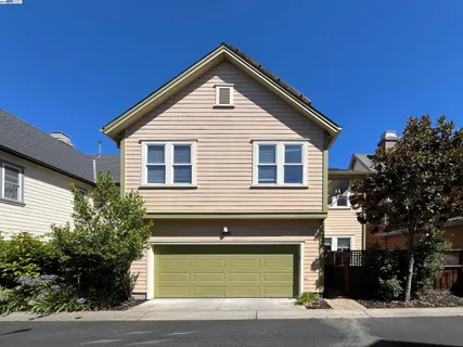 $930,888 | 2105 Drake Lane, Hercules, CA 94547