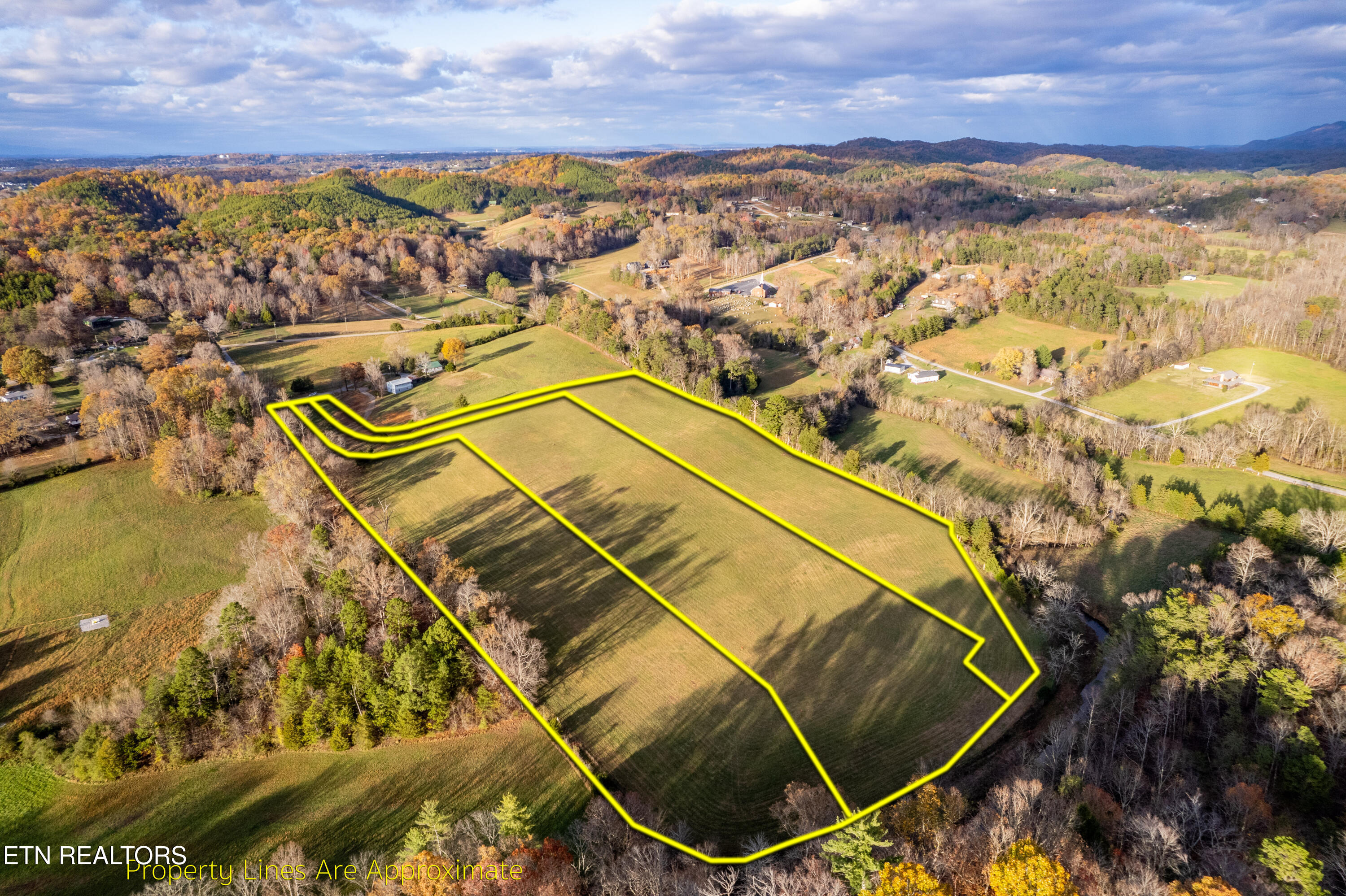 1029 Oscar Best Road Maryville, TN 37803 - Photo 12 of 15 OscarBestlots-23