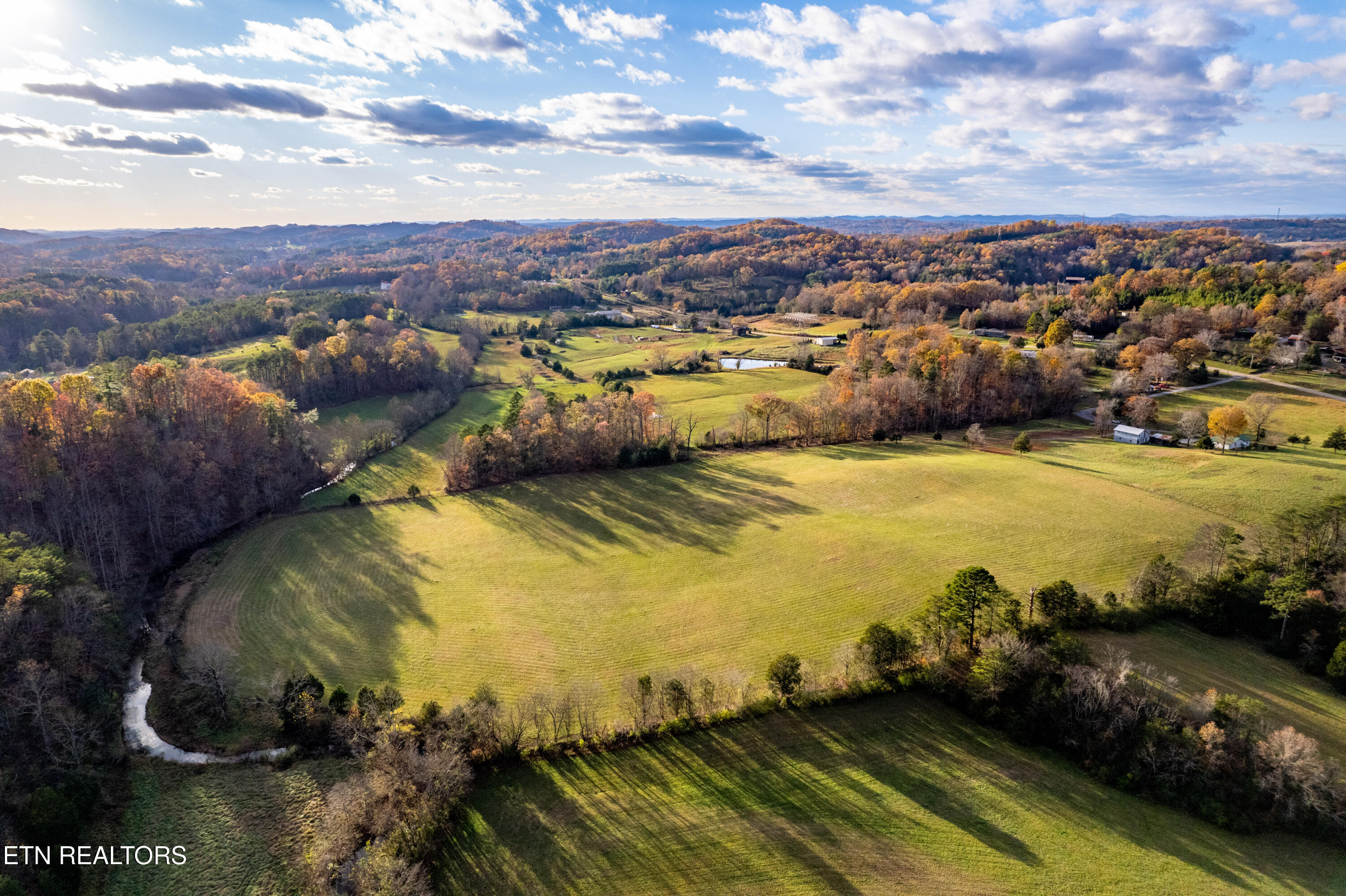 1029 Oscar Best Road Maryville, TN 37803 - Photo 5 of 15 OscarBestlots-16