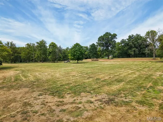 $795,000 | 2062 North Ballas Road, Des Peres, MO 63131