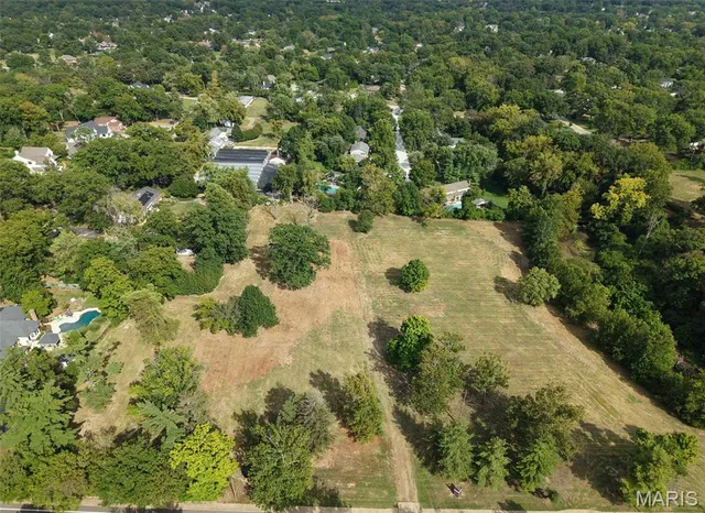 $795,000 | 2062 North Ballas Road, Des Peres, MO 63131