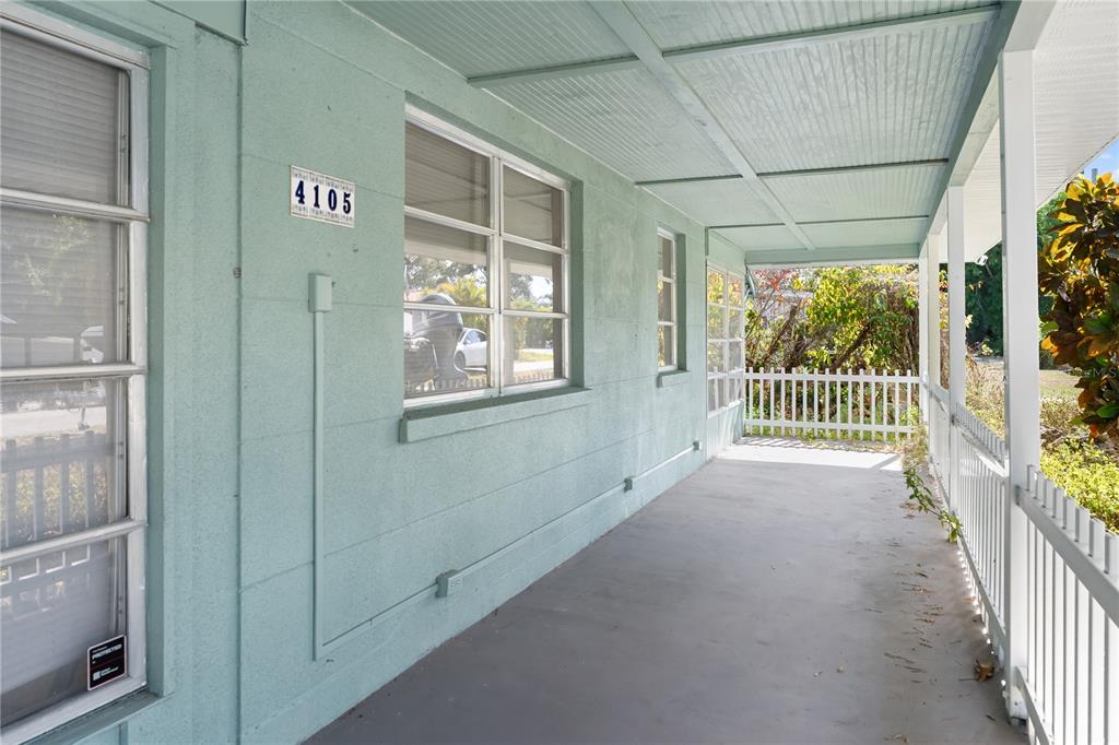 4105 Rockefeller Avenue Sarasota, FL 34231 - Photo 5 of 24