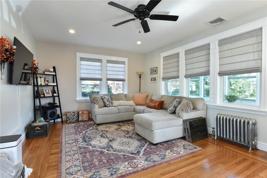 74 Calaman Road Cranston, RI 02910 - Photo 11 of 25