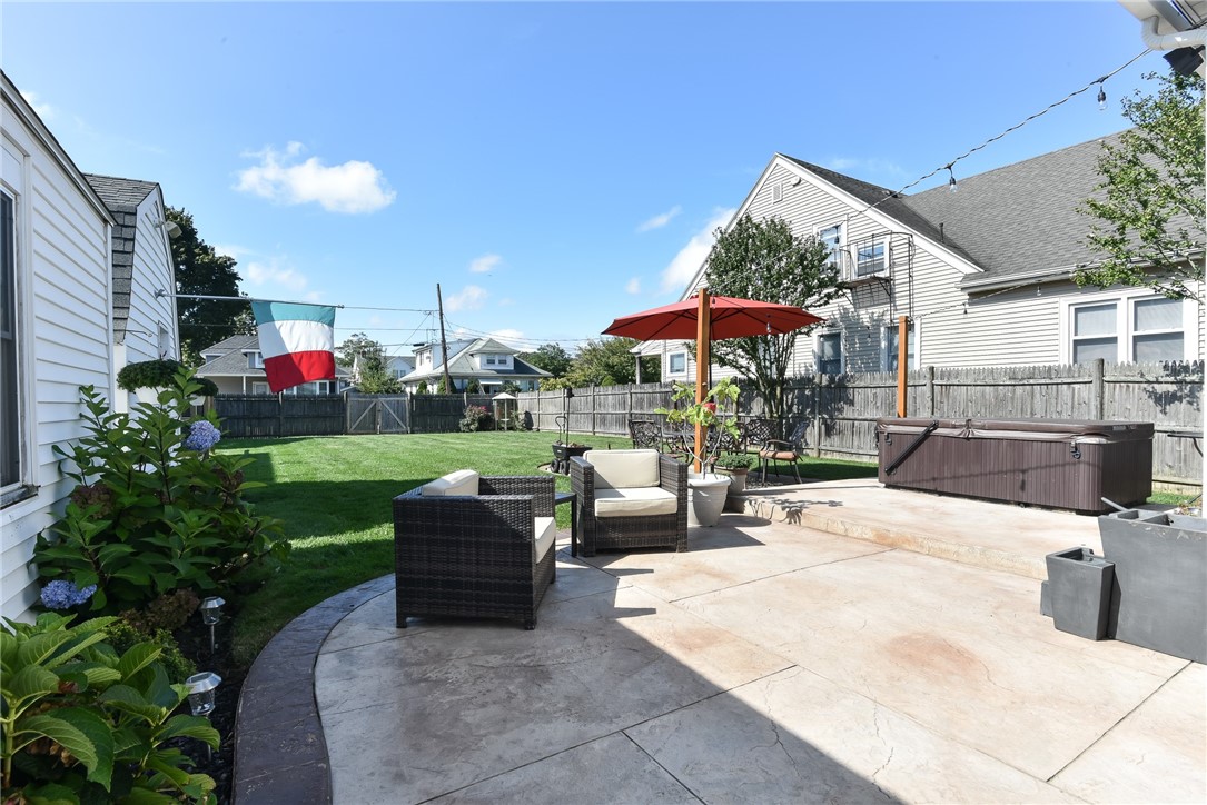 74 Calaman Road Cranston, RI 02910 - Photo 6 of 25
